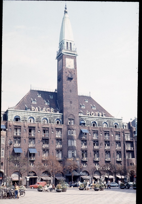 014_rathausplatz.jpg